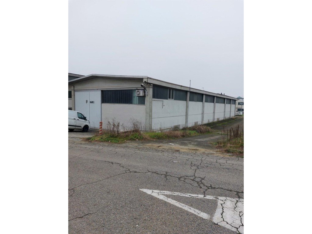 Capannone Castello di Annone - foto 2