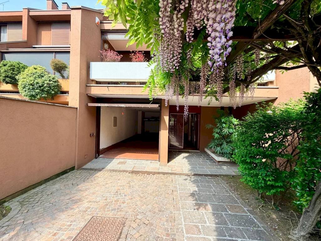 Villa a Schiera frazione Milano 3, Basiglio - foto 1