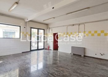 Commercial Premises Lucca (neighborhood Sant'Anna) - photo 2