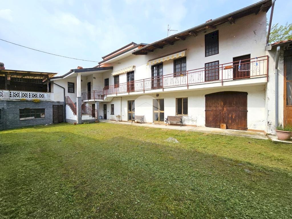 Casa indipendente Via Giuseppe Garibaldi, Orio Canavese - foto 1