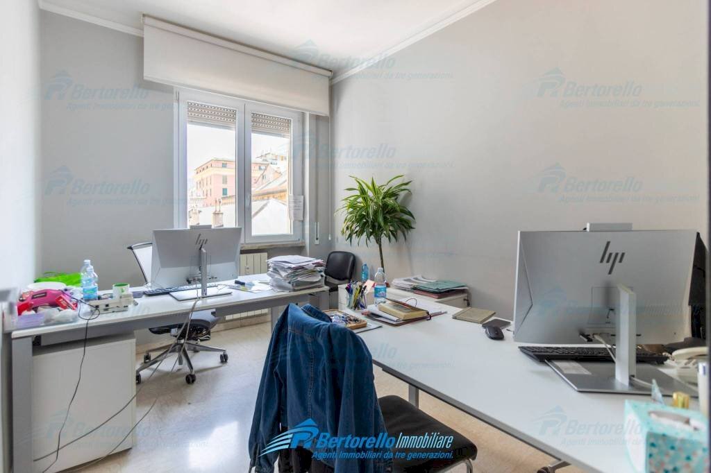 Trilocale Genova (zona Sampierdarena) - foto 1