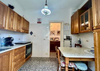 Quadrilocale Via Madonna, Finale Ligure - foto 1