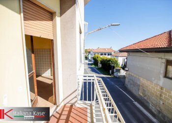 Foto 23 - Stable - Palace via sauro
 
1, Caluso - photo 23