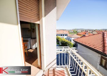 Foto 59 - Stable - Palace via sauro
 
1, Caluso - photo 59