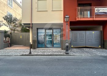 Foto 1 - Commercial Activity via milite ignoto, Alassio - photo 1