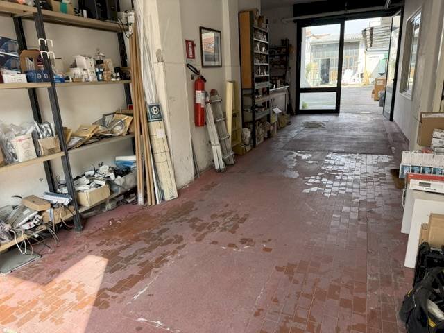 Foto 2 - Commercial Premises via della foce
 
100, Viareggio - photo 2