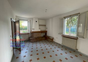 Foto 5 - Casa semi indipendente Via Gallerani
 
39, Cento - foto 5