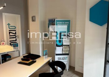 Foto 4 - Negozio piazzale Da Vinci
 
3, Venezia - foto 4