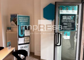 Foto 5 - Negozio piazzale Da Vinci
 
3, Venezia - foto 5