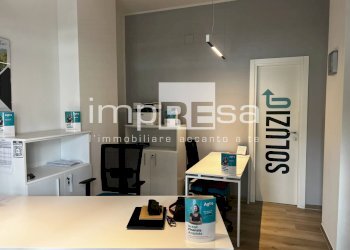 Foto 7 - Negozio piazzale Da Vinci
 
3, Venezia - foto 7