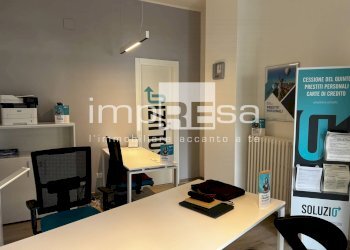 Foto 10 - Negozio piazzale Da Vinci
 
3, Venezia - foto 10