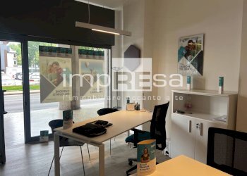 Foto 21 - Negozio piazzale Da Vinci
 
3, Venezia - foto 21