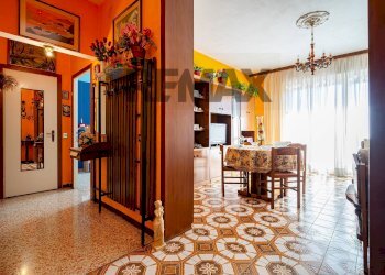 Sala da pranzo - Trilocale VIA APPENNINI
 
161, Milano - foto 3