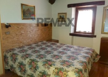 Camera / camera da letto - Two-room apartment Via Per Ganna
 
20, Cuasso al Monte - photo 12
