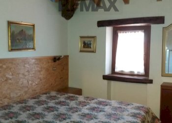 Camera / camera da letto - Two-room apartment Via Per Ganna
 
20, Cuasso al Monte - photo 13