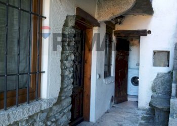 Casa all\'aperto - Semi-detached Villa Via Per Ganna
 
20, Cuasso al Monte - photo 1