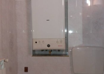 Bagno - Semi-detached Villa Via Per Ganna
 
20, Cuasso al Monte - photo 16