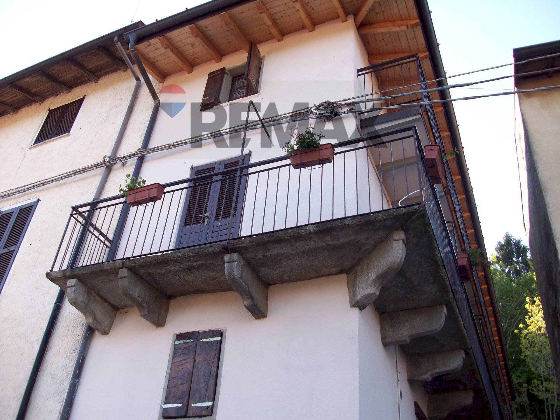 Casa all\'aperto - Semi-detached house Via per Ganna
 
20, Cuasso al Monte - photo 2