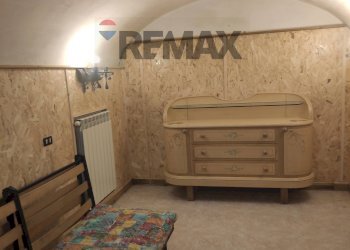 Camera / camera da letto - Semi-detached house Via per Ganna
 
20, Cuasso al Monte - photo 19