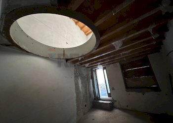 Stanza vuota - Appartamento VIA VICO
 
2, Viggiù - foto 7