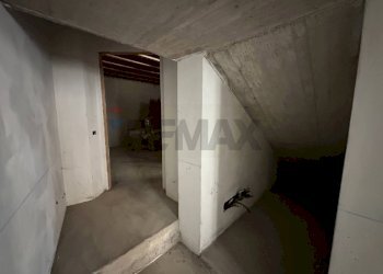 Scale - Appartamento VIA VICO
 
2, Viggiù - foto 16