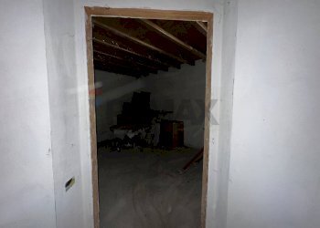 Parcheggio - Appartamento VIA VICO
 
2, Viggiù - foto 17