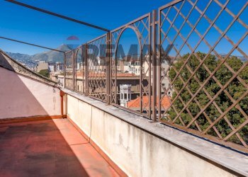 Balcone - Attic Via Brunetto Latini
 
34, Palermo - photo 8
