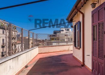 Terrazza - Attic Via Brunetto Latini
 
34, Palermo - photo 31