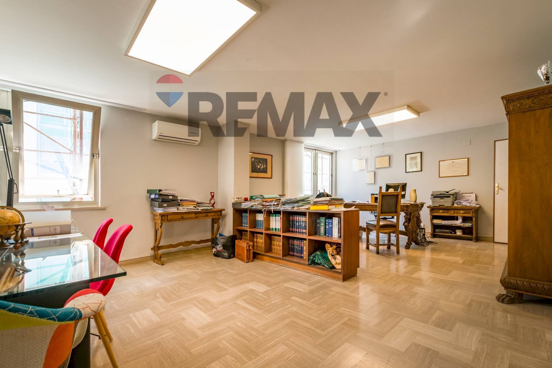 ufficio doppio - Ufficio Via Ludovico Ariosto
 
16c, Palermo - foto 2