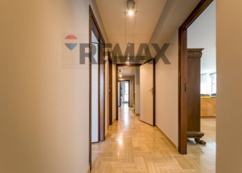 Hall / corridoio - Ufficio Via Ludovico Ariosto
 
16c, Palermo - foto 5