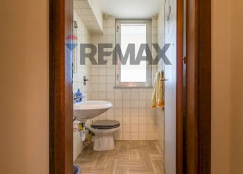 Bagno - Ufficio Via Ludovico Ariosto
 
16c, Palermo - foto 8