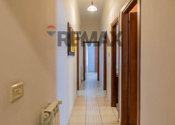 Hall / corridoio - Appartamento Via Veneto
 
64, Acireale - foto 2