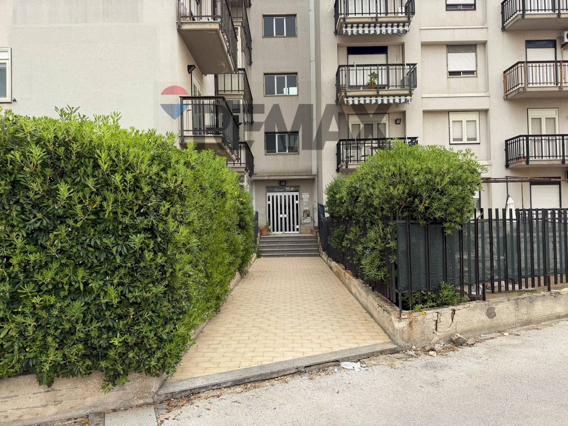 Edificio all\'aperto - Quadrilocale Via Delle Orchidee
 
13, Melilli - foto 2