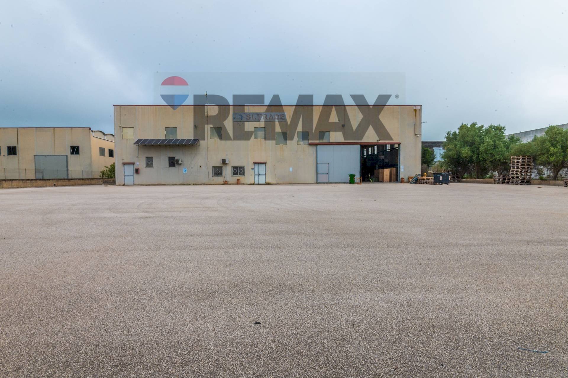 Casa all\'aperto - Capannone Via Zona Industriale/C.da Poggiarelli
 
snc, Caltagirone - foto 1