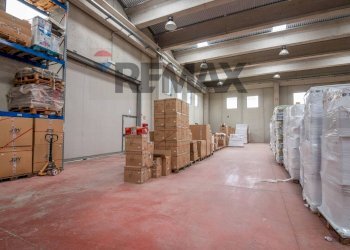 Parcheggio - Capannone Via Zona Industriale/C.da Poggiarelli
 
snc, Caltagirone - foto 7