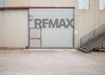 Edificio all\'aperto - Capannone Via Zona Industriale/C.da Poggiarelli
 
snc, Caltagirone - foto 17