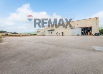 Edificio all\'aperto - Capannone Via Zona Industriale/C.da Poggiarelli
 
snc, Caltagirone - foto 31
