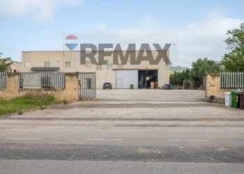 Casa all\'aperto - Capannone Via Zona Industriale/C.da Poggiarelli
 
snc, Caltagirone - foto 35