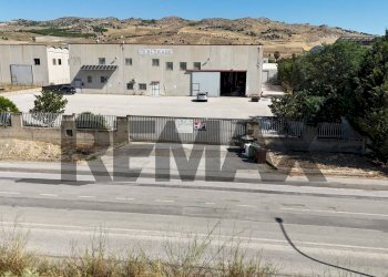 Casa all\'aperto - Shed Via Zona Industriale/C.da Poggiarelli
snc, Caltagirone - photo 3