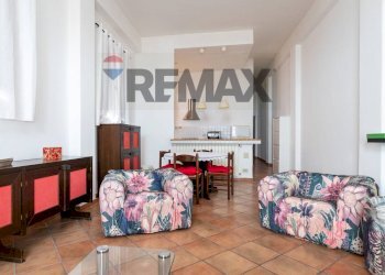 Sala da pranzo - Trilocale via Gaetano Sanfilippo
 
51, Sant'Agata Li Battiati - foto 8