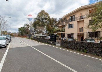 Edificio all\'aperto - Trilocale via Gaetano Sanfilippo
 
51, Sant'Agata Li Battiati - foto 23
