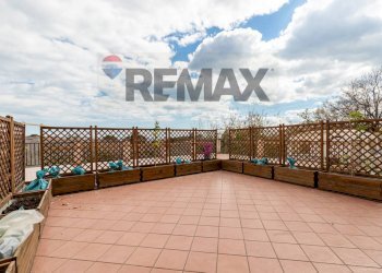 Terrazza - Trilocale via Gaetano Sanfilippo
 
51, Sant'Agata Li Battiati - foto 28