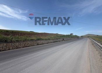 Vista delle montagne - Terreno agricolo Contrada Turcisi / Franchetto
 
snc, Ramacca - foto 7