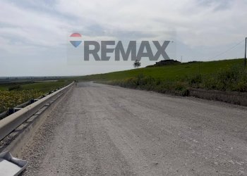 Vista delle montagne - Terreno agricolo Contrada Turcisi / Franchetto
 
snc, Ramacca - foto 12