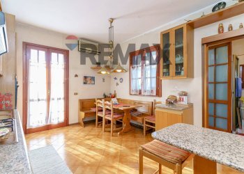 Sala da pranzo - Appartamento Via Pisa
 
94, Misterbianco - foto 12