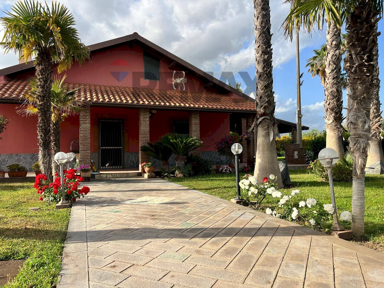 Casa all\'aperto - Villa contrada vasadonna
 
snc, Belpasso - foto 2