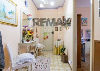 Hall / corridoio - Apartment Via Del Bosco
 
308, Catania - photo 23