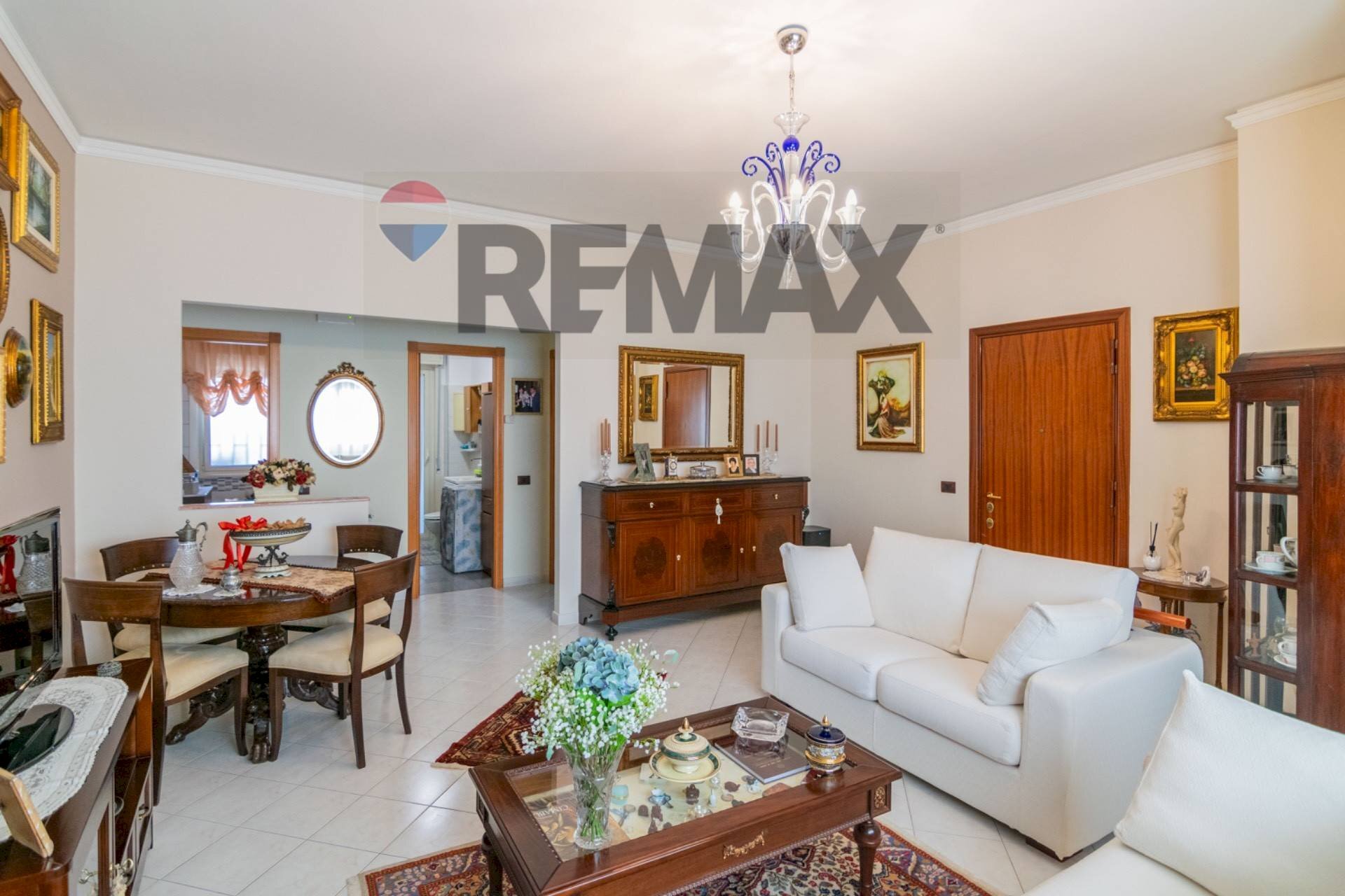 Sala da pranzo - Trilocale via carlo gemmellaro
 
12, Aci Castello - foto 2