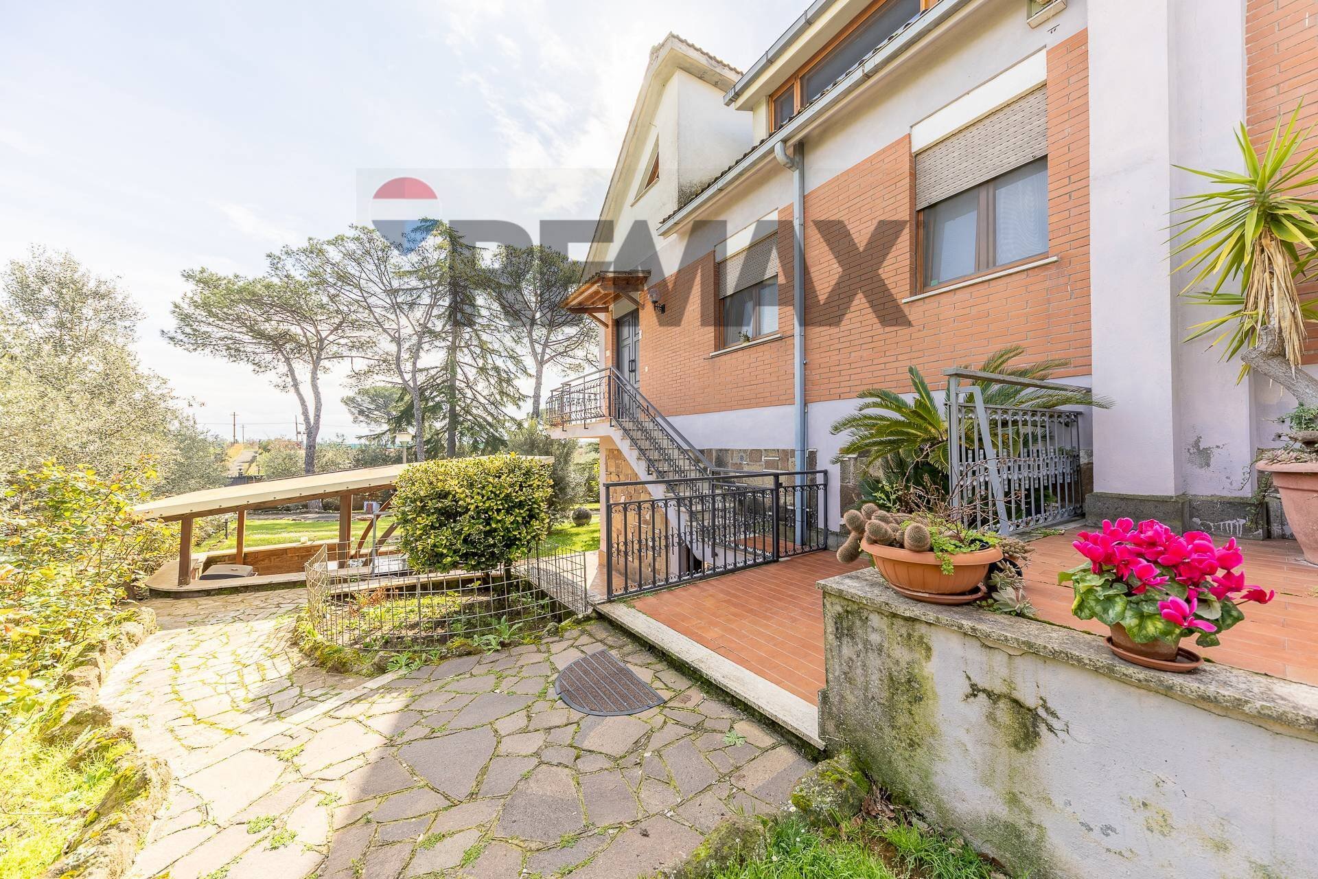 Casa all\'aperto - Casa semi indipendente Via della Marcigliana
 
747, Roma - foto 1