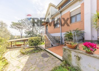 Casa all\'aperto - Casa semi indipendente Via della Marcigliana
 
747, Roma - foto 1